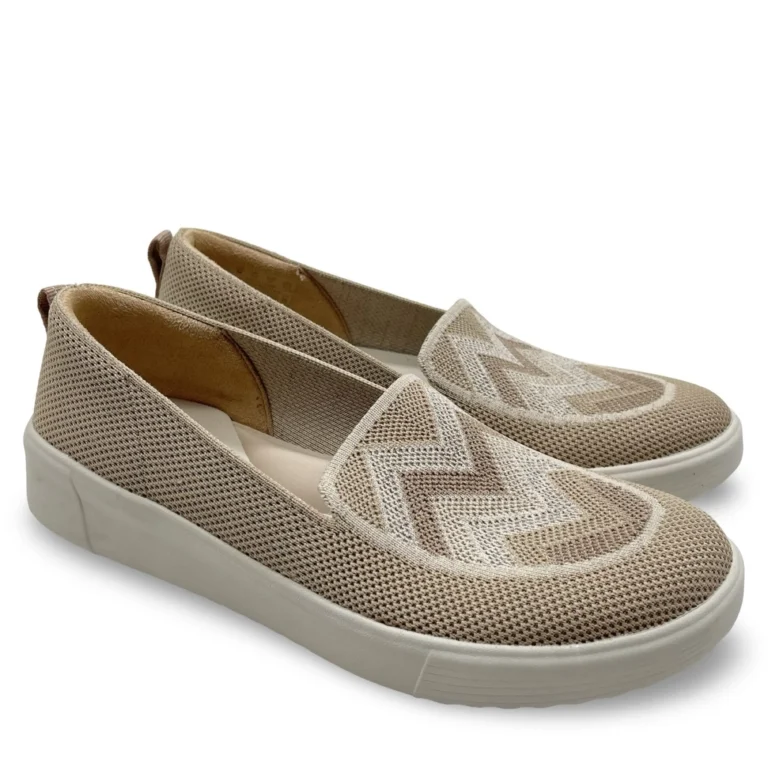 March On Moc Women's Shoes